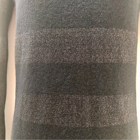 Vineyard Vines metallic‎ silver and black striped wool sweater dress size xs - Picture 6 of 8